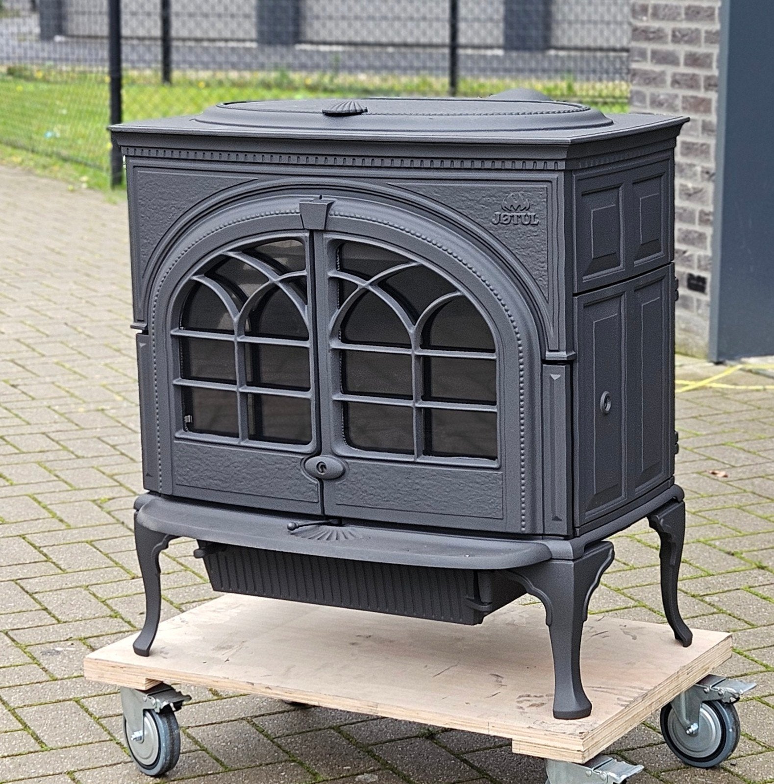 Houtkachel Jotul F12, Huis en Inrichting, Kachels, Houtkachel, Ophalen of Verzenden, Zo goed als nieuw, Vrijstaand