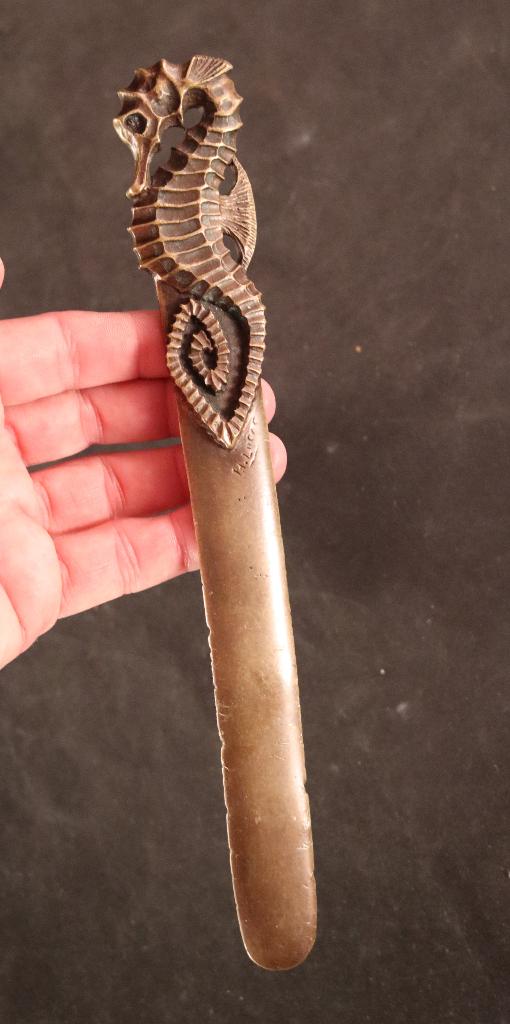 Gesigneerde bronzen briefopener, Ophalen of Verzenden