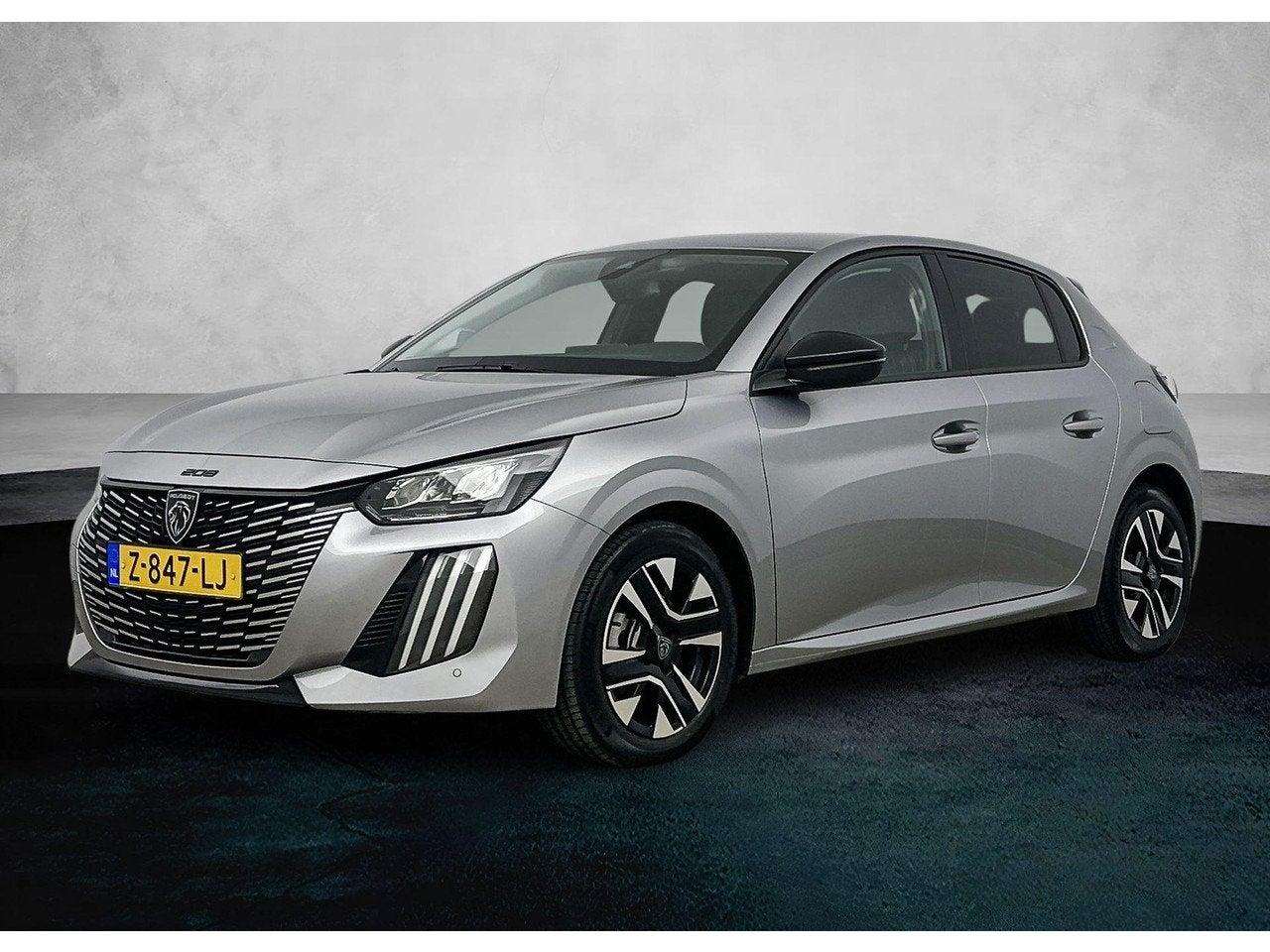 Peugeot 208 1.2 100pk Allure | Lichtmetalen velgen | NL Auto, Parkeersensor, 101 pk, Gebruikt, 1199 cc