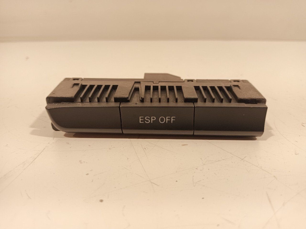 Esp schakelaar Audi A5, Onderdelen@venauto.nl, Van der Ven Autorecycling B.V., Gebruikt, Ettenseweg 76, 4706 PB Roosendaal, The Netherlands