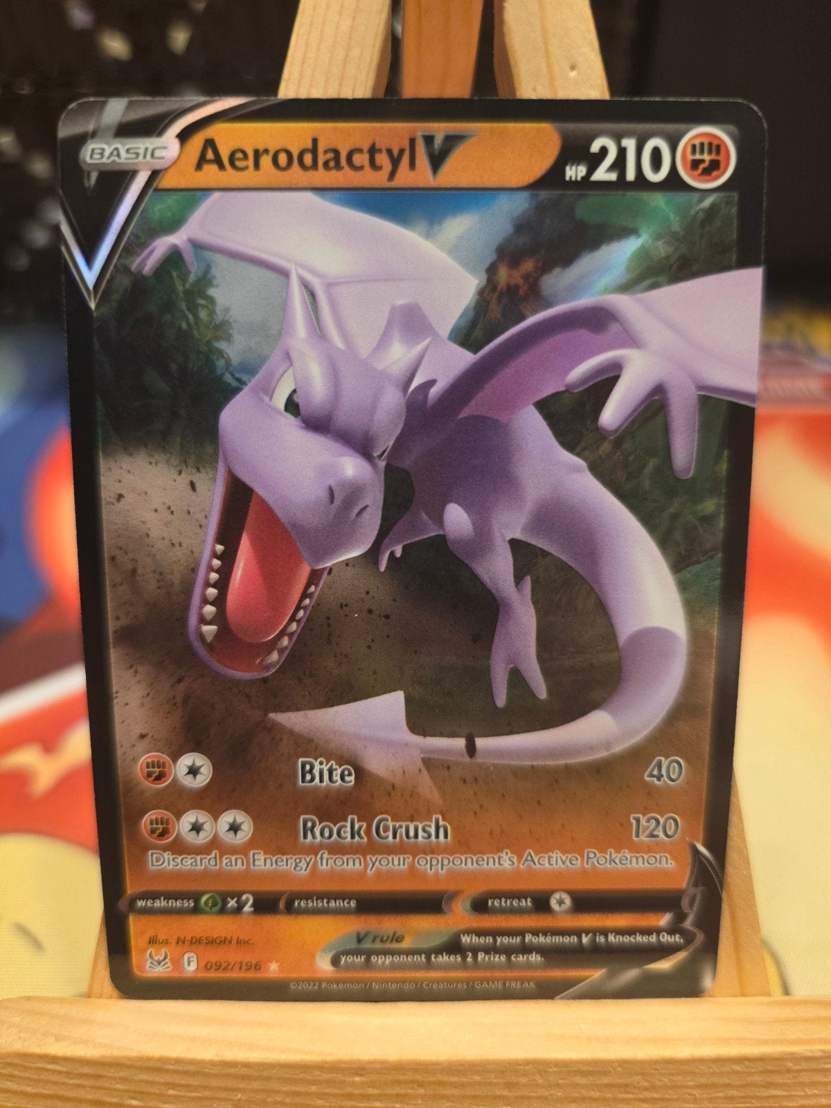 Pokemon Lost origin Aerodactyl V 092/196, Ophalen of Verzenden, Zo goed als nieuw, Losse kaart, Foil