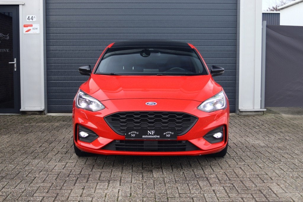 Ford FOCUS 1.5Ecoboost 182PK - ST-Line - Panorama B&O HeadUp, 15 km/l, 1363 kg, Met garantie (alle), Bedrijf