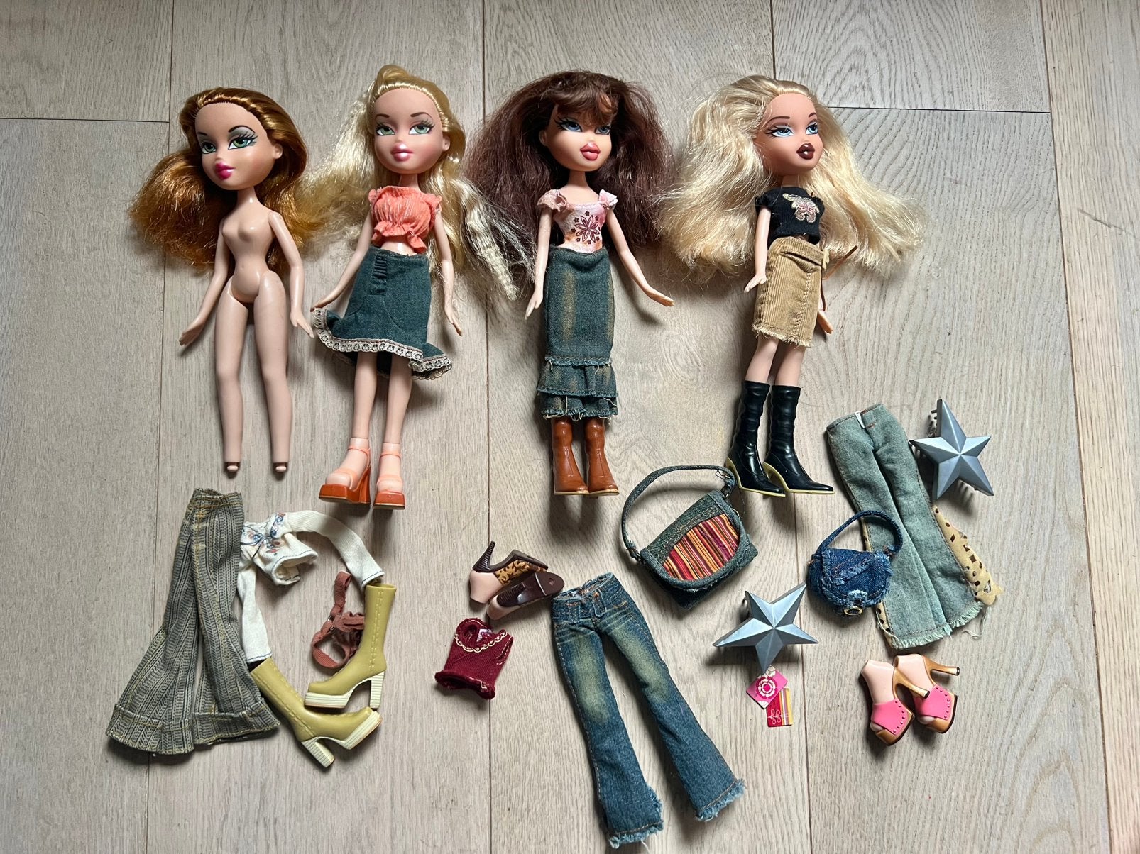 Bratz style it Dana Chloe barbie met kleding en accessoires, Ophalen of Verzenden, Gebruikt, Overige typen