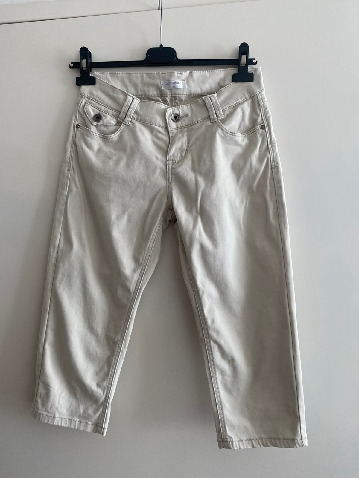 Capri merk Sutherland in beige in maat XS, Beige, Ophalen of Verzenden, Driekwart, Maat 34 (XS) of kleiner