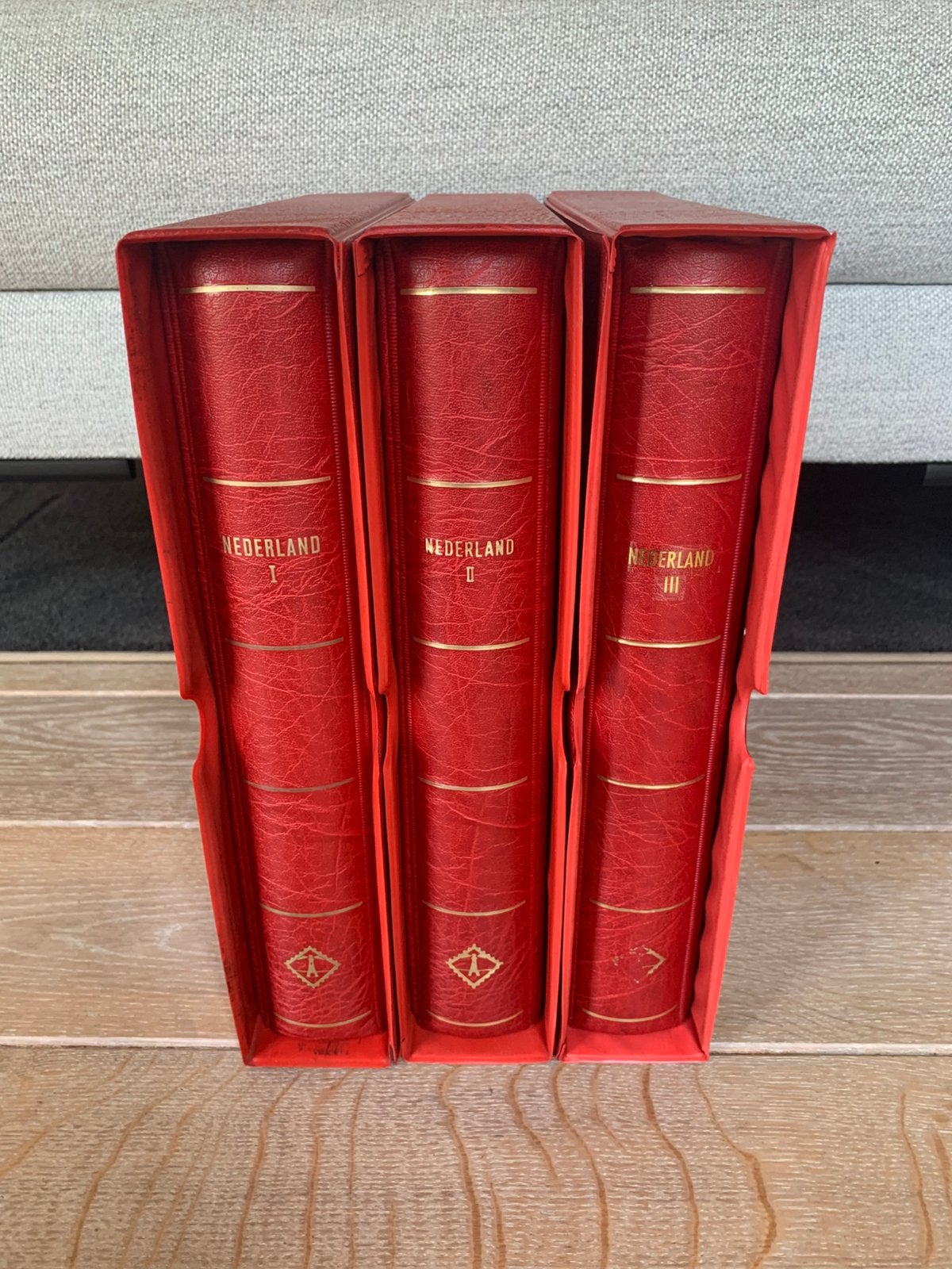 Prachtige verzameling in drie Luxe Leuchtturm albums, Ophalen of Verzenden, Nederland