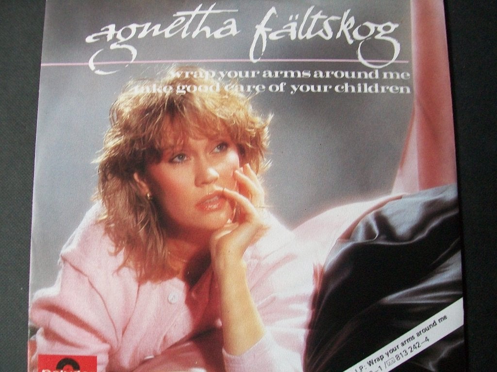 Agnetha Fältskog met Wrap Your Arms ...7 inch (1983) zgan, Verzenden, 7 inch, Beschermende buitenhoes, Zo goed als nieuw