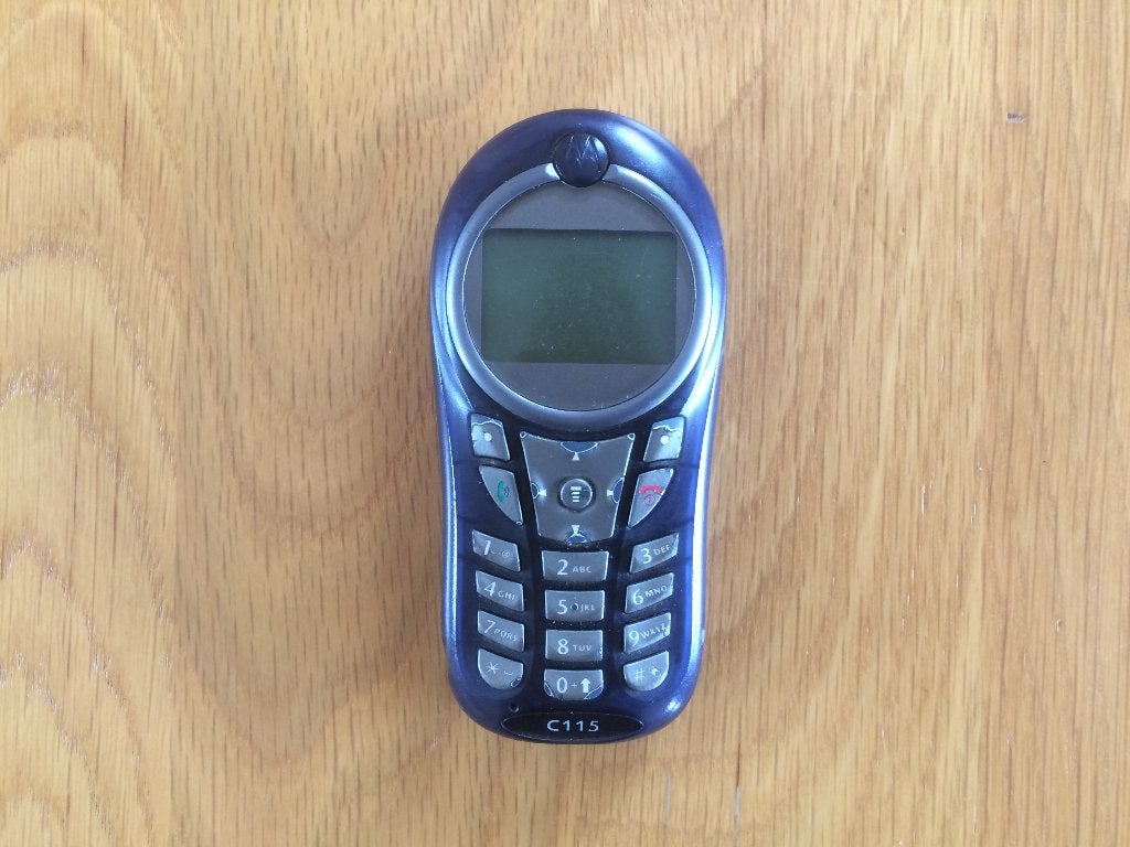 RUILEN: antiek / vintage MOTOROLA C115 mobieltje uit 2005, Ophalen of Verzenden, 6 megapixel of meer, Zwart