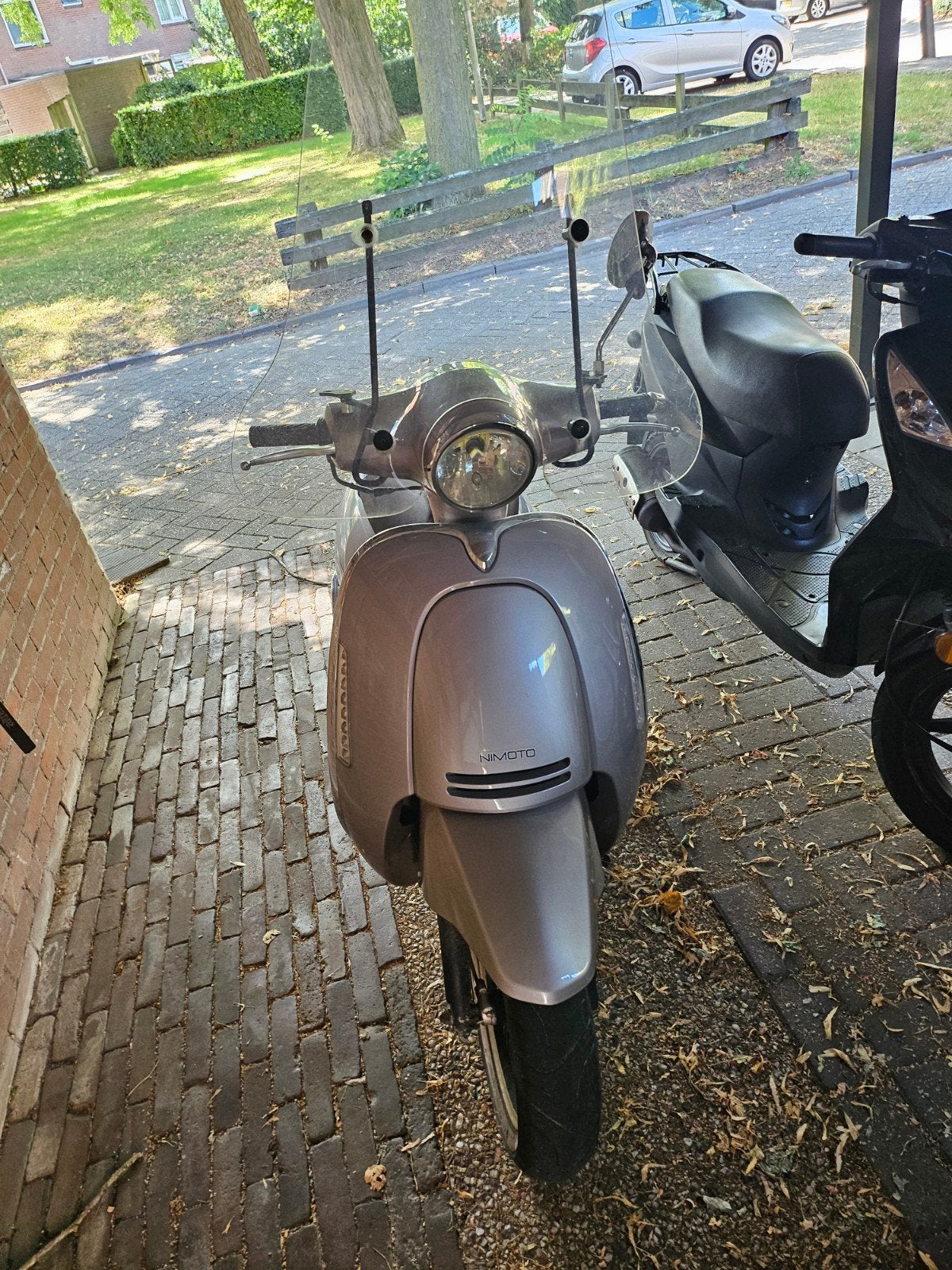 Nette scooter met lichte gebruikssporen, Gebruikt, Benzine, Ophalen, Overige merken
