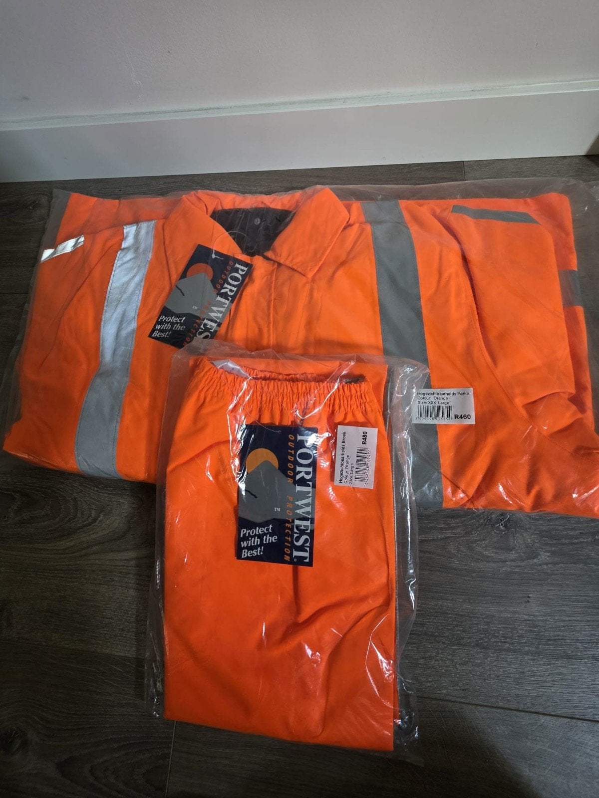 Veiligheids jas XXL en broek L, Tuin en Terras, Werkkleding, Ophalen, Nieuw