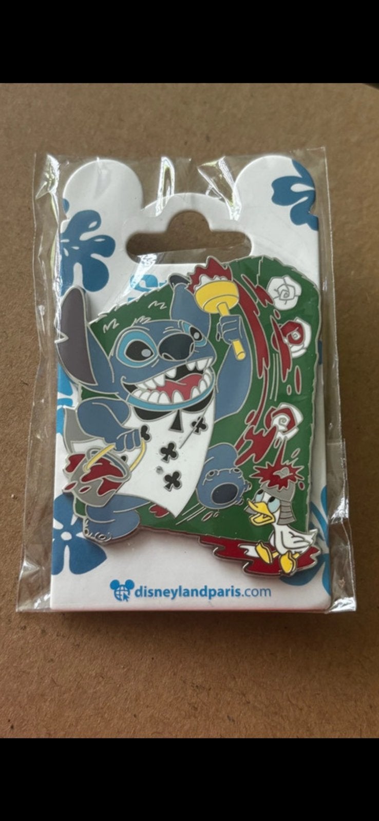 Disney pin Stitch Alice in wonderland Curious Labyrinth, Verzamelen, Ophalen of Verzenden, Overige figuren, Nieuw