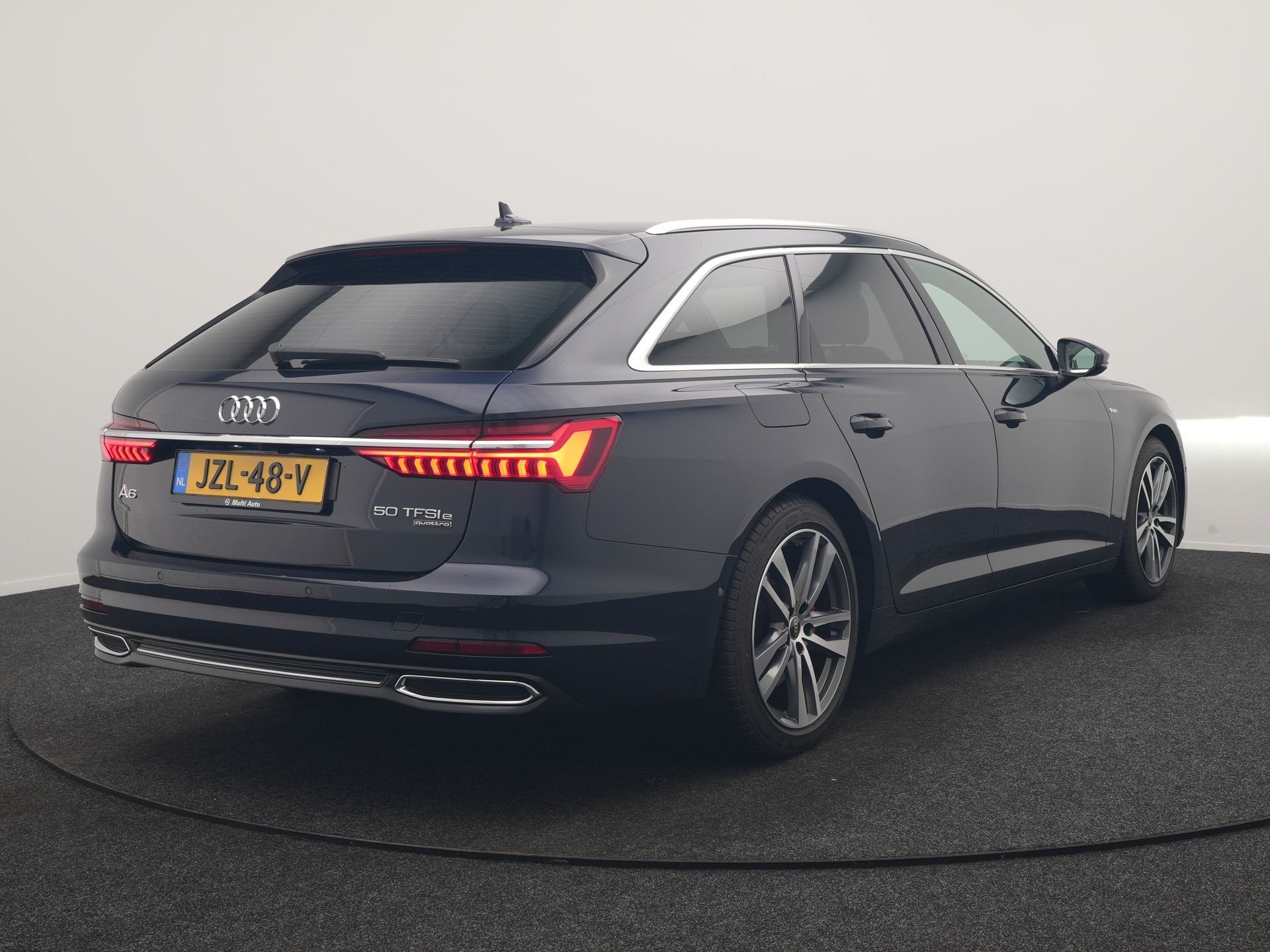 Audi A6 Avant 50 TFSI e Quattro S Line PHEV 300pk Dealer O.H, Auto's, Automaat, 77 km/l, Gebruikt, 4 cilinders