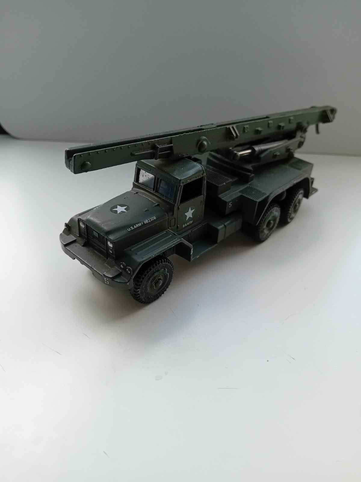 Dinky toys Honest John Missele Launcher., Hobby en Vrije tijd, Modelauto's | 1:43, Ophalen of Verzenden, Zo goed als nieuw, Auto
