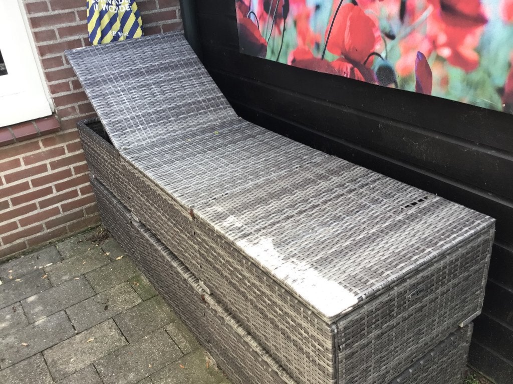 Lounche bedden, Ophalen, Gebruikt, 6 zitplaatsen, Loungeset
