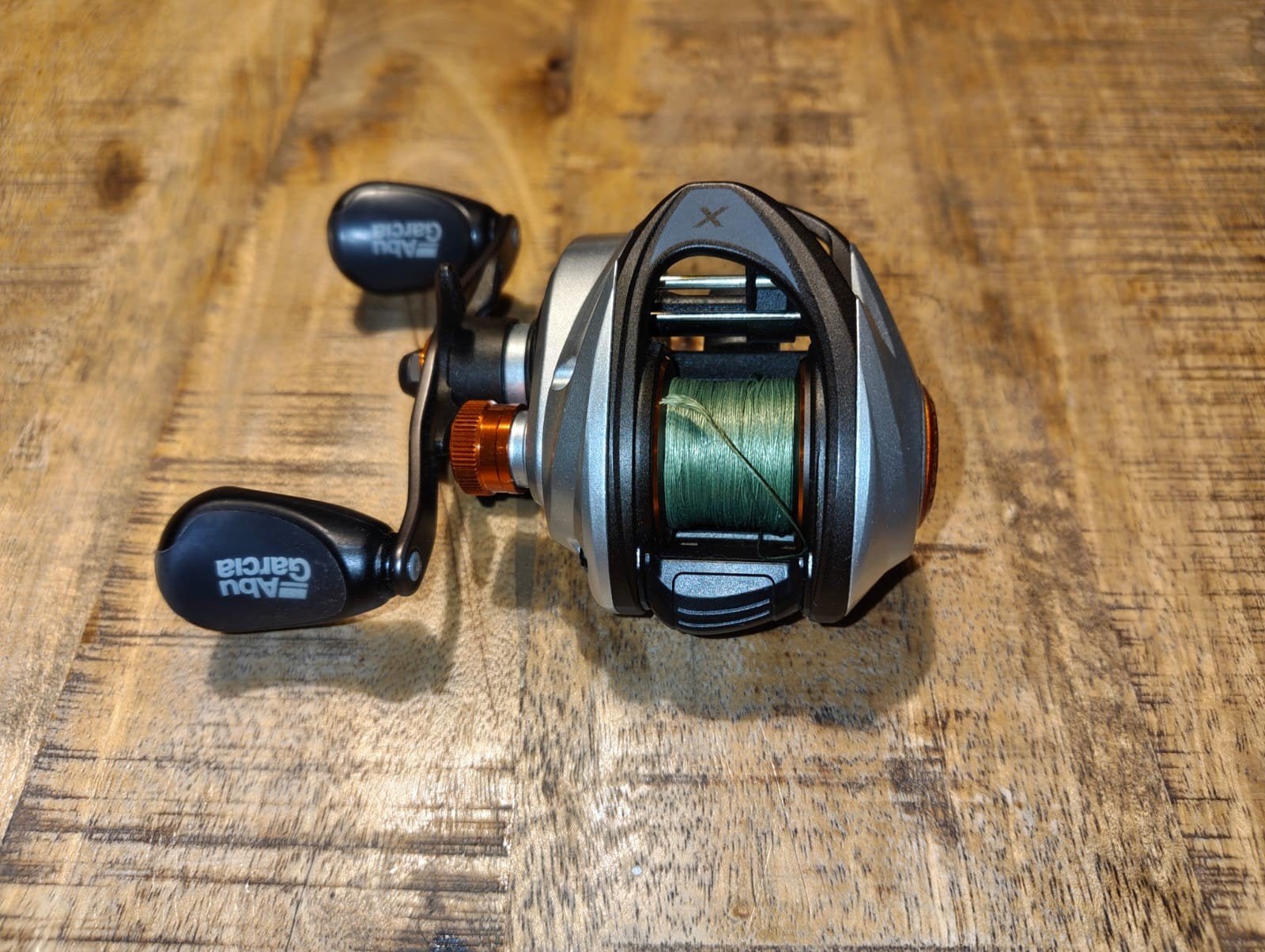 Abu Garcia Revo5 X Baitcaster Reel - Linkshandig 6.7:1, Ophalen of Verzenden, Zo goed als nieuw, Molen
