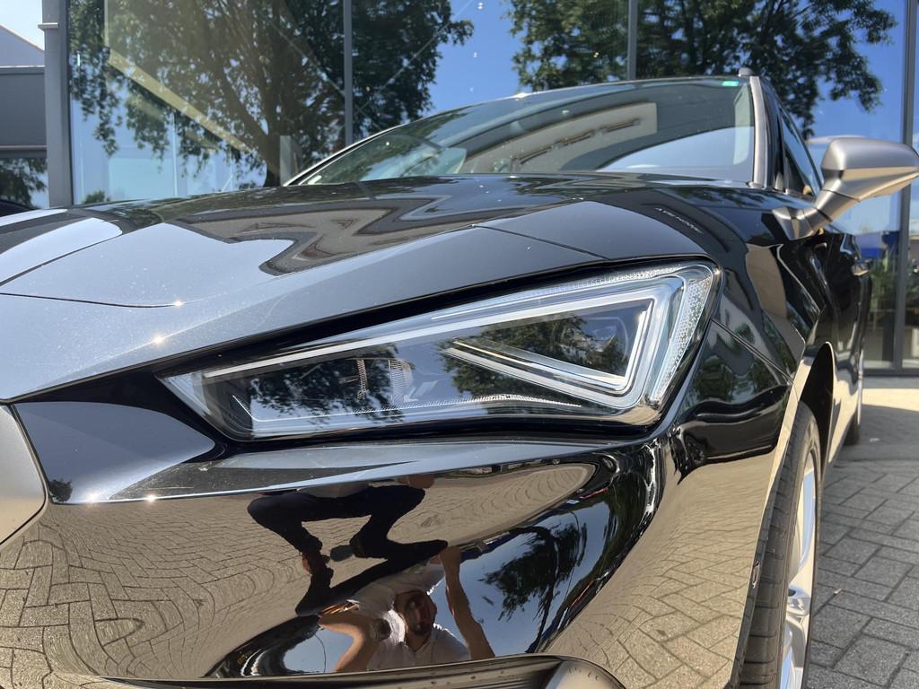 SEAT Leon Sportstourer 1.5 TSI e-Hybrid FR Business 204 PK |, Auto's, Seat, Stof, 4 cilinders, Plug-in hybride, Nieuw
