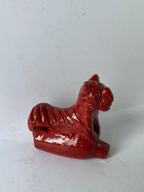 Vintage rood fluitje beeldje tijger. Geglazuurd terracotta., Antiek en Kunst, Ophalen