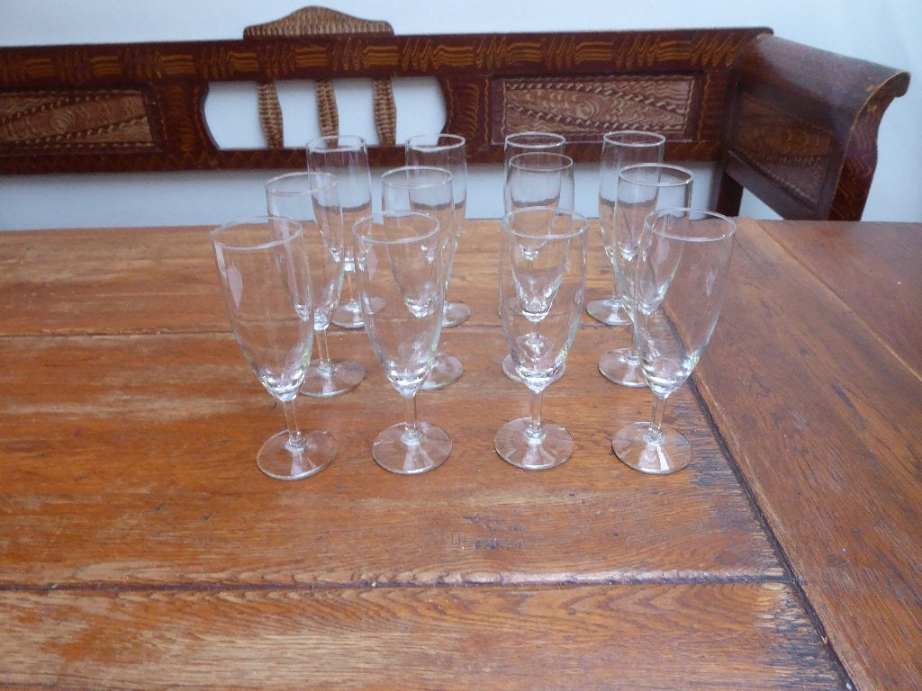 12 vintage champagne flutes, Durobor