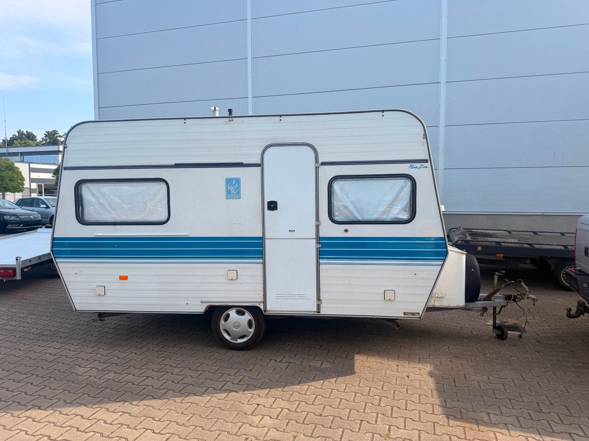 Knaus Komfort 415 4 persoons + stapelbed, Bedrijf, Knaus, Luifel, 500 - 750 kg