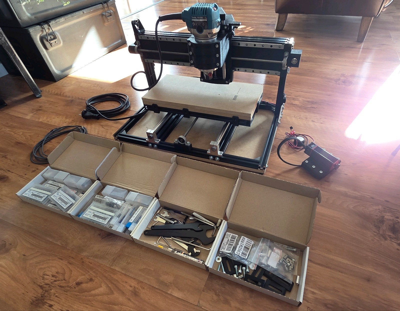 Custom CNC met Makita Freesmachine + Laser en toebehoren, Ophalen, Overige soorten, Zo goed als nieuw, Makita