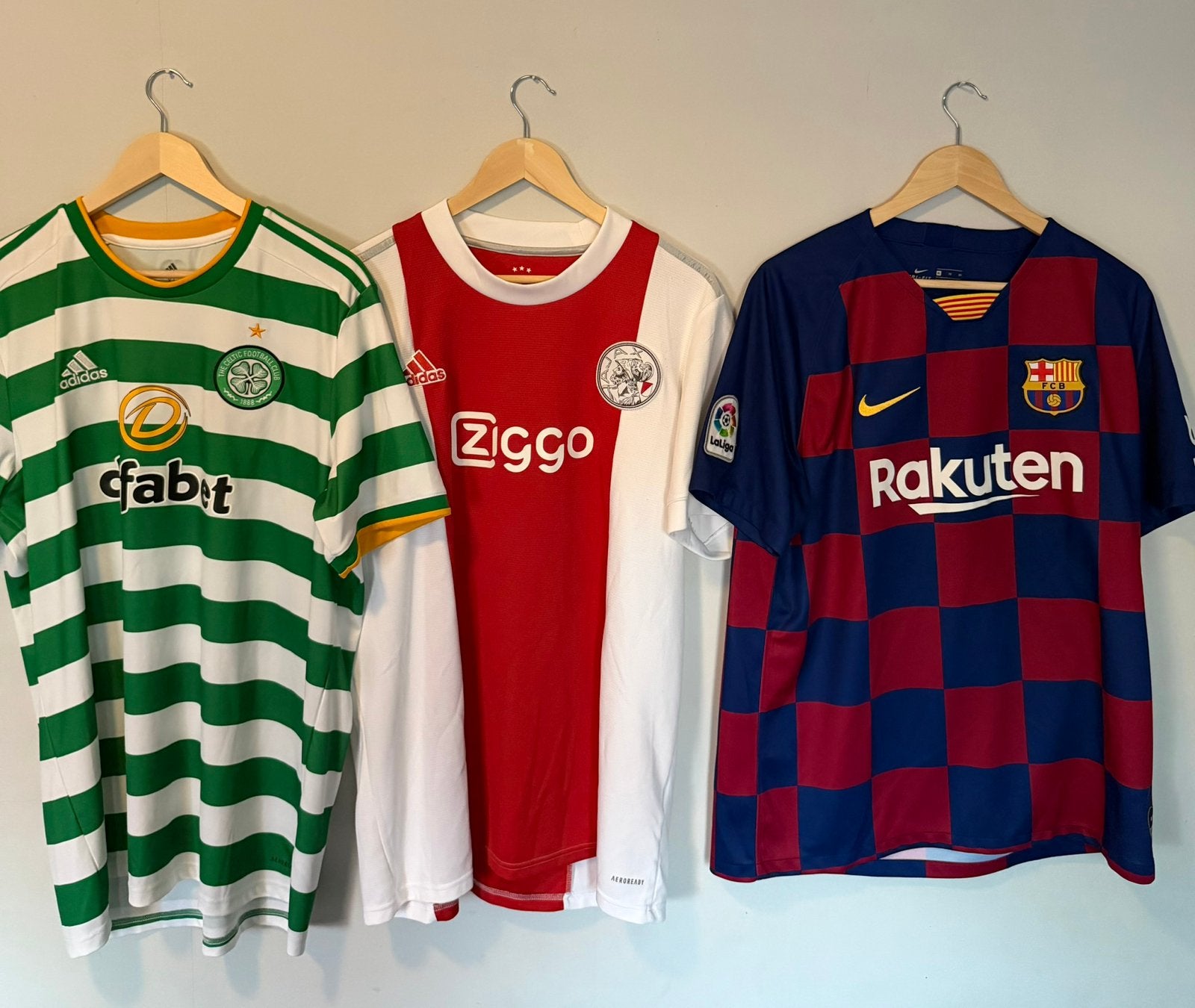 Celtic, Ajax & FC Barcelona voetbalshirts, Ophalen