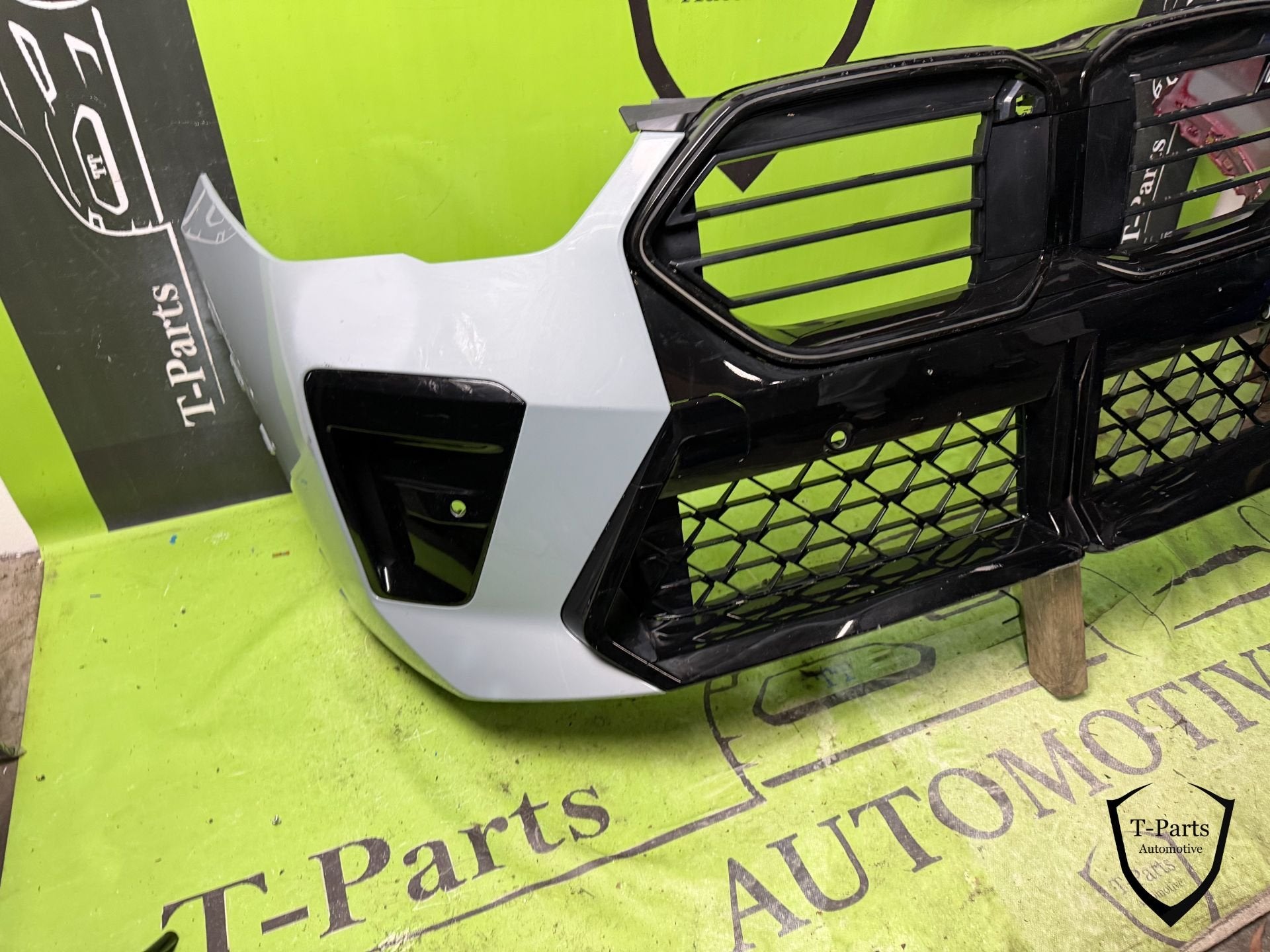 bmw X2 voorbumper bumper m35i, Petuelring 130
80788  Munich, DE, Gebruikt, Info@bmw.de, Ophalen of Verzenden