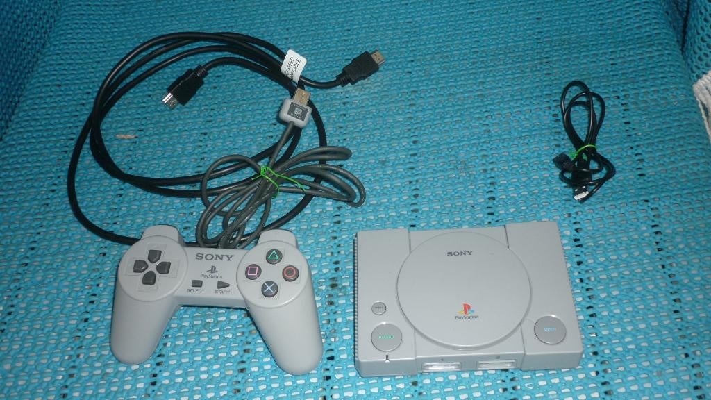 Playstation Classic mini, Ophalen of Verzenden, Gebruikt, Met 1 controller