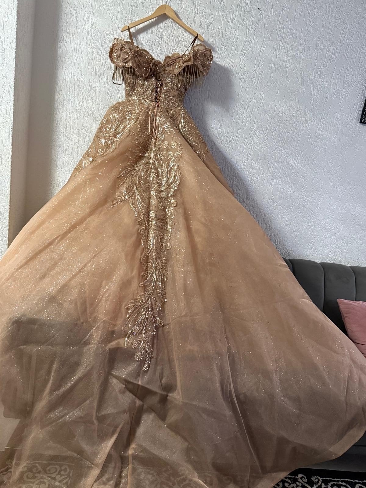 Prachtige Verlovingsjurk - Maat S t/m L - Zeer Goede Staat, Kleding | Dames, Jurken, Ophalen of Verzenden, Zo goed als nieuw, Maat 38/40 (M)