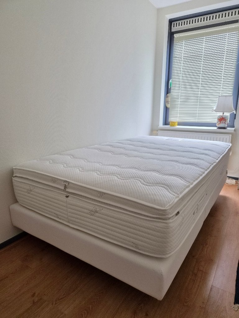 Well-Fair Boxspring 120x200 met Matras en Topper, Ophalen, Gebruikt, Eenpersoons, Wit