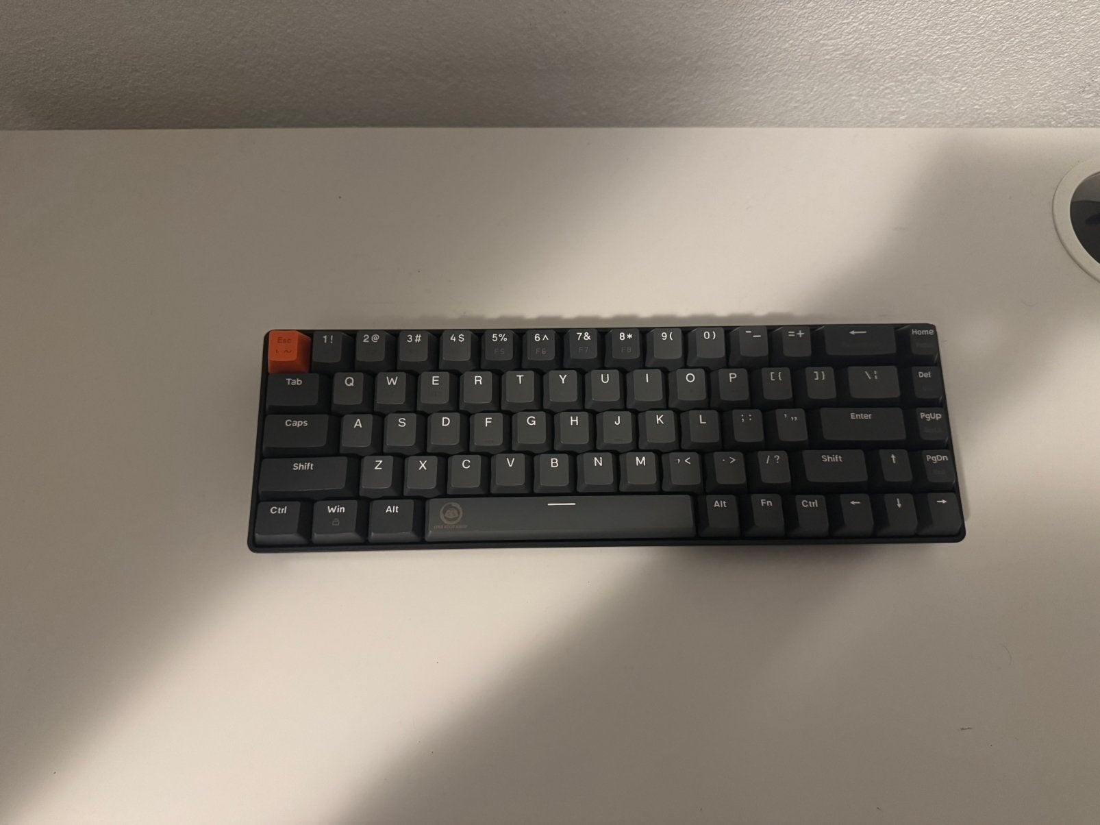 65% Mechanisch Gaming Toetsenbord - Draadloos, Computers en Software, Ophalen of Verzenden, Zo goed als nieuw, Gaming toetsenbord