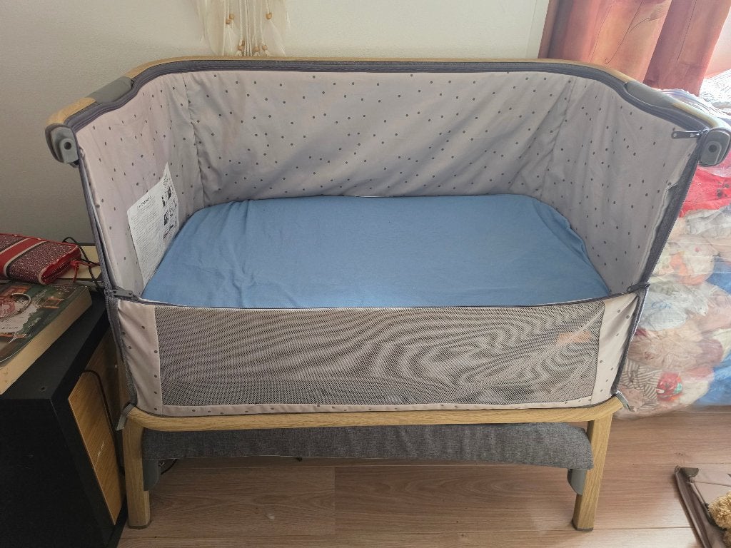 Tutti Bambini CoZee aanschuifbedje / bedside crib, Kinderen en Baby's, Ophalen of Verzenden, Zo goed als nieuw, Ledikant