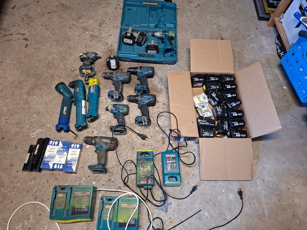 partij accu makita boormachine ect ect, Ophalen of Verzenden, Gebruikt, Boormachine, Klopboormechanisme