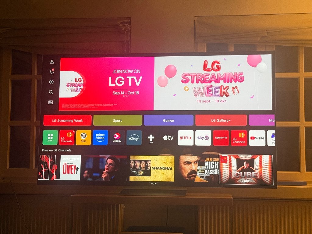 Foto 2 van LG 83" Oled 83G2