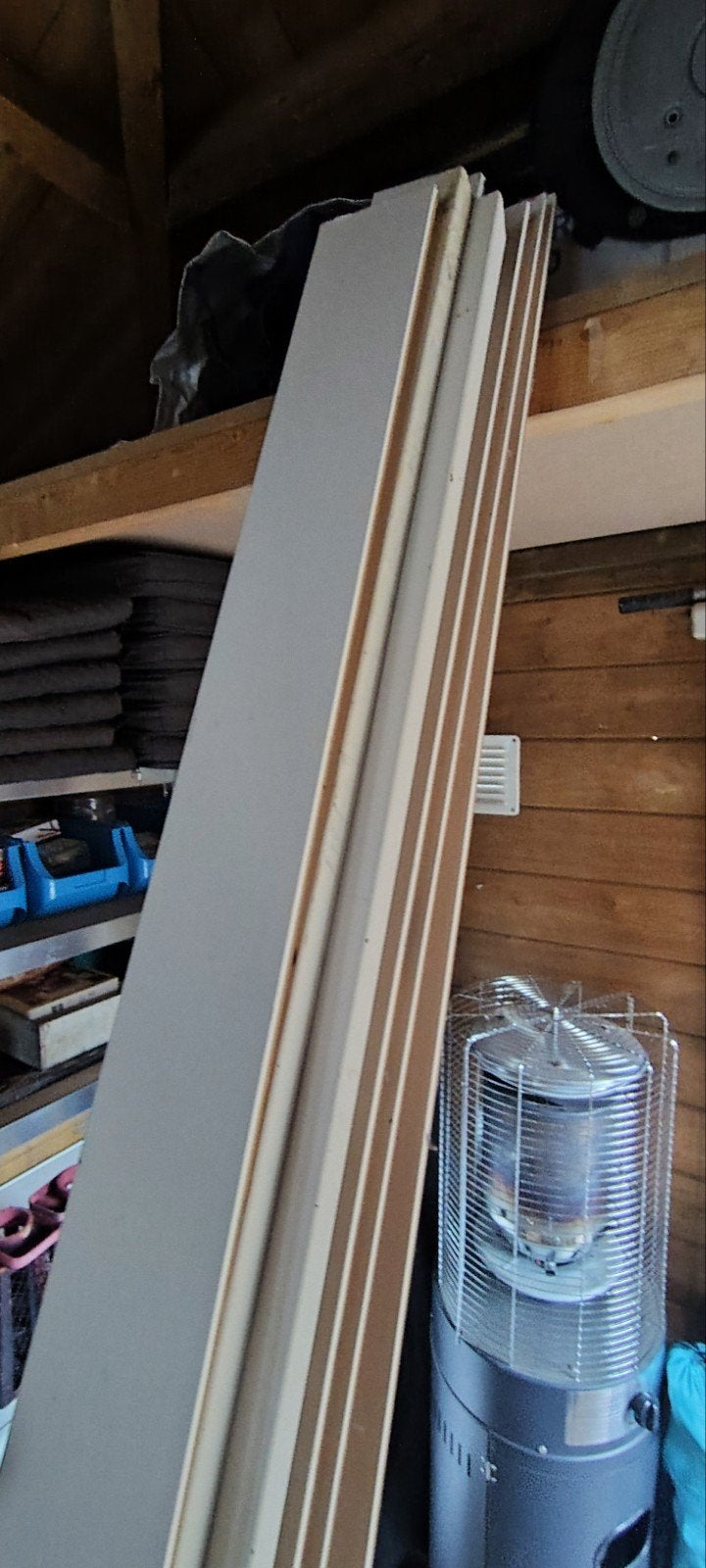 MDF Plinten 20m¹ 75mm hoog met bevestigingsclips, Ophalen, Gebruikt, Mdf, 200 tot 250 cm
