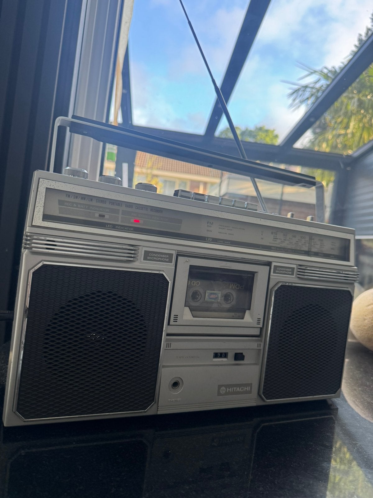 Hitachi Trk-7200 Radio cassetterecorder/Boombox/Gettoblaster, Audio, Tv en Foto, Ophalen of Verzenden, Zo goed als nieuw