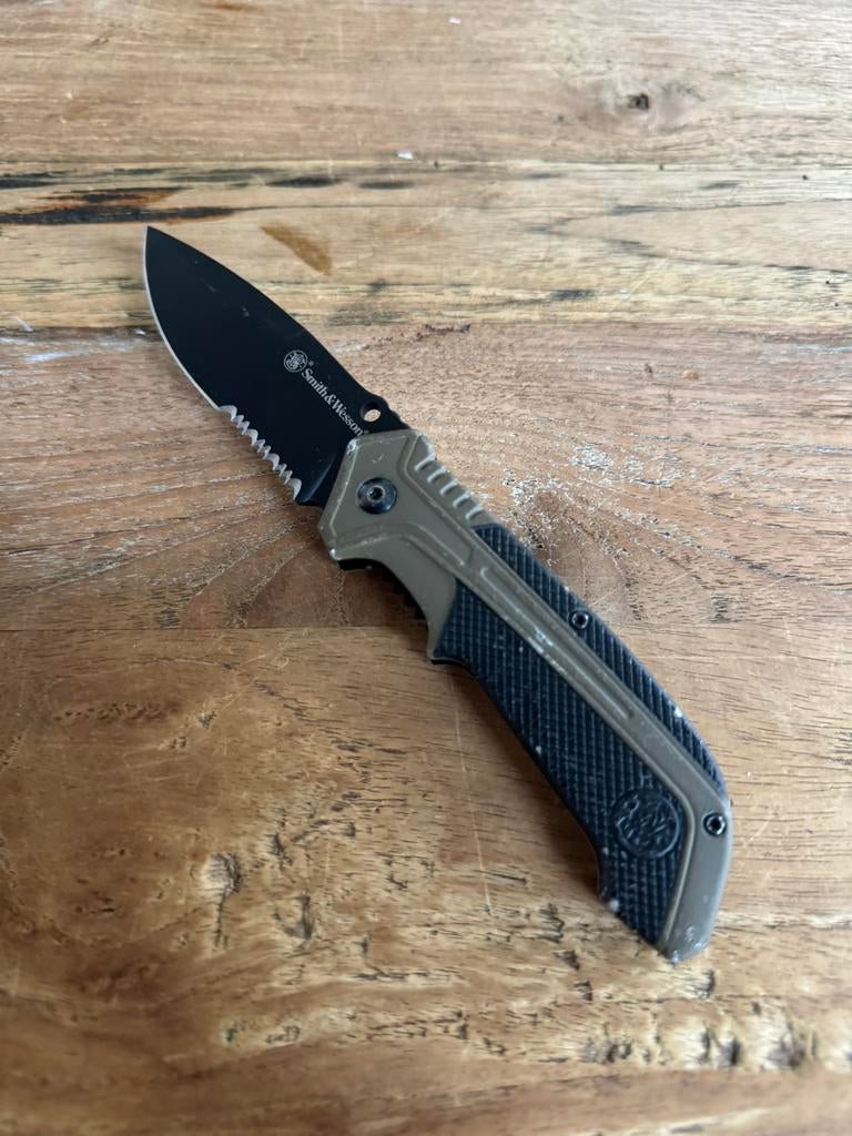Smith & Wesson, Ophalen of Verzenden, Zo goed als nieuw