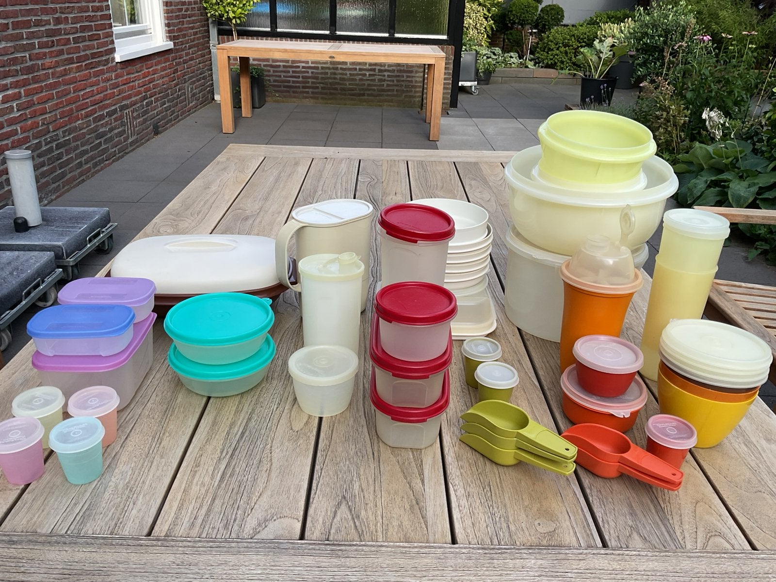 TE KOOP AANGEBODEN:  HEEL VEEL TUPPERWARE, Huis en Inrichting, Keuken | Tupperware, Ophalen of Verzenden, Gebruikt, Overige typen