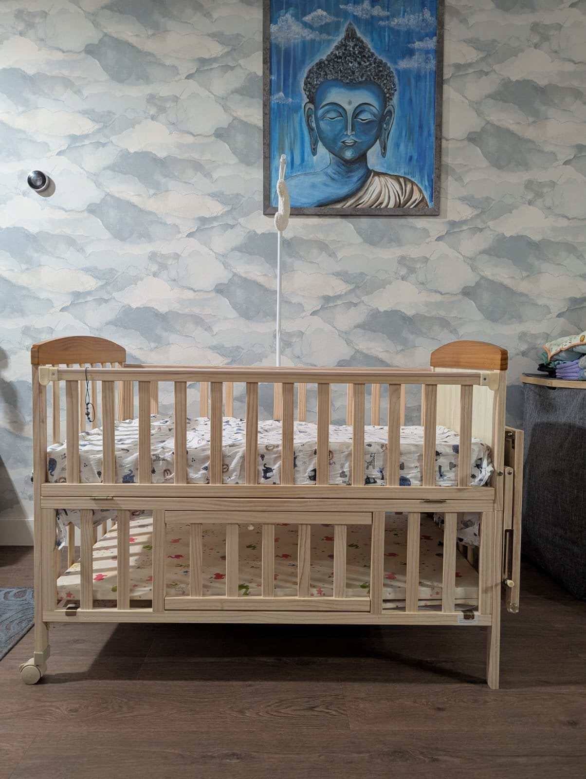 Baby Cot amd Matress and mosquito net and mosquito net stand, Ophalen