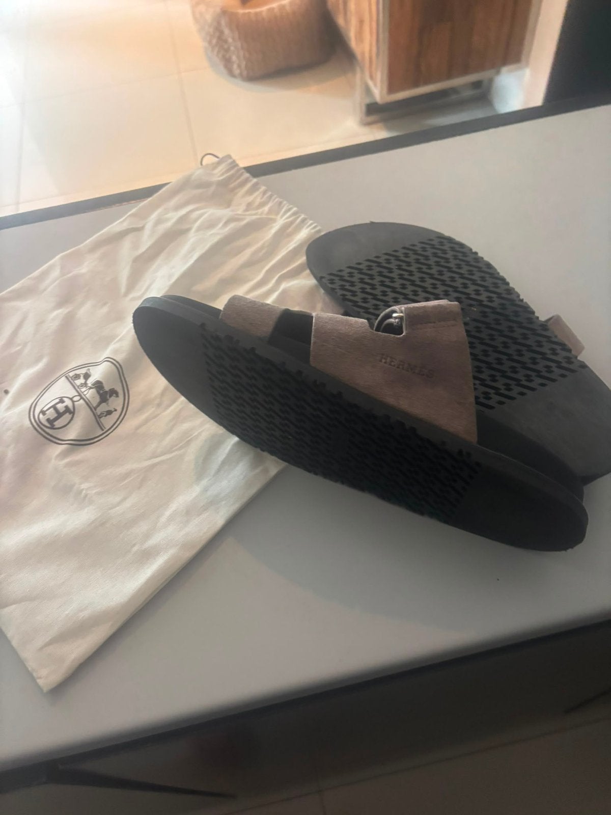 Hermes slippers, Ophalen, Nieuw, Zwart