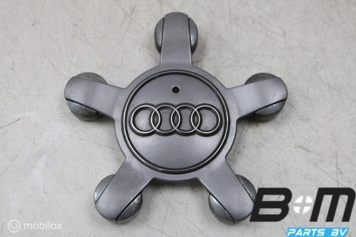 1 losse naafkap Audi Q5 8R 8R0601165, Gebruikt, Band(en)