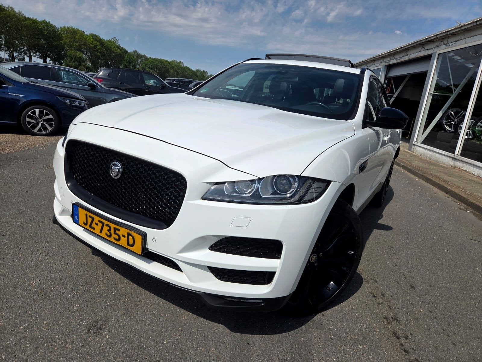 Jaguar F-PACE R-Sport Edition PANO+ EURO6!, Auto's, Achterwielaandrijving, Gebruikt, Euro 6, 2000 kg