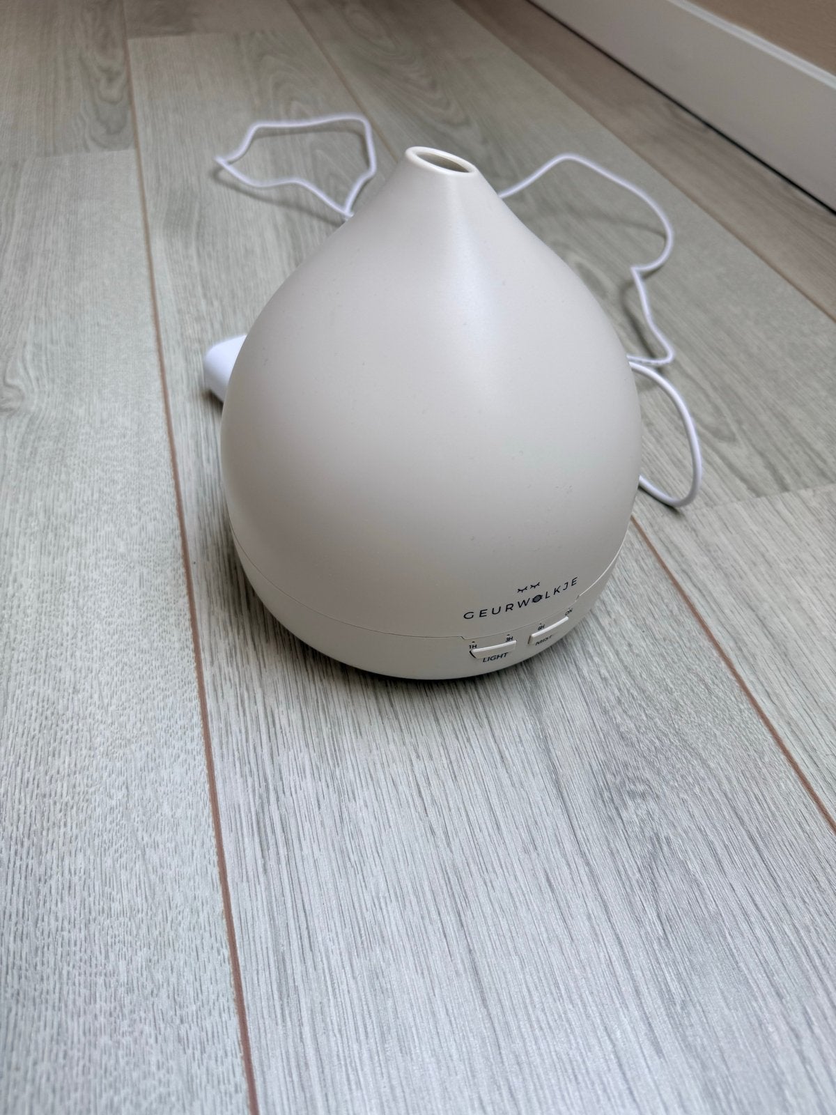 Geurwolkje diffuser - Zo goed als nieuw, Huis en Inrichting, Beige, Kunststof, Ophalen of Verzenden, Zo goed als nieuw