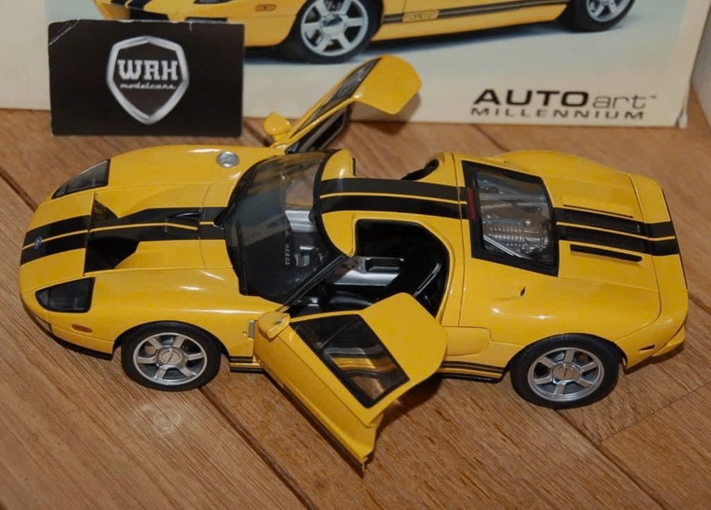 1:18 FORD GT yellow black stripe Autoart 73022 in box WRH, Hobby en Vrije tijd, Modelauto's | 1:18, Verzenden, Zo goed als nieuw