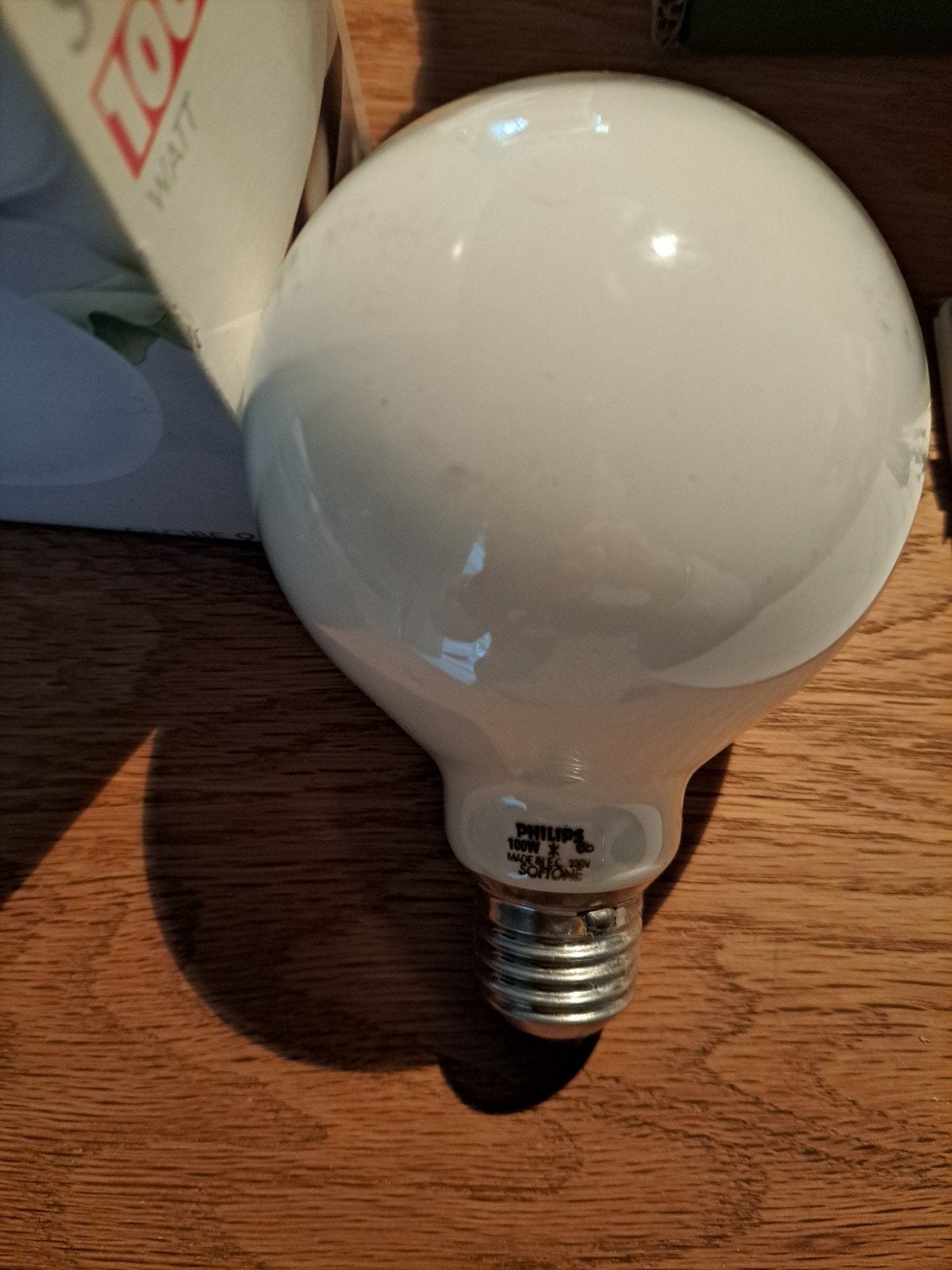 philips globe 95 softone 100 watt E 27  nieuw, Ophalen of Verzenden, Nieuw, E27 (groot), Led-lamp