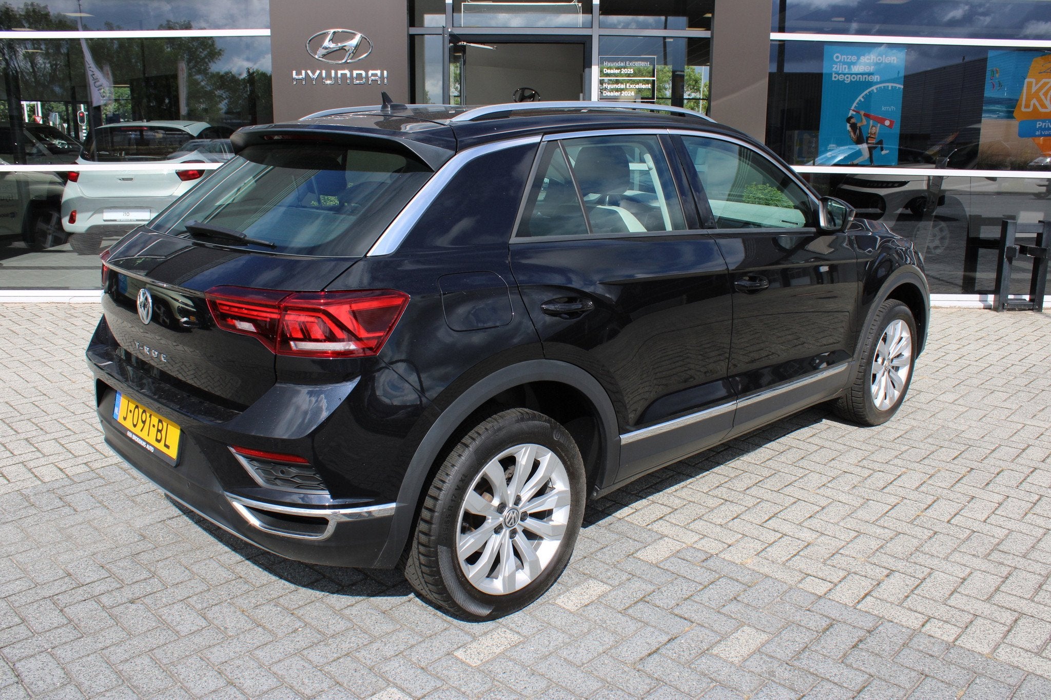 Volkswagen T-Roc 1.5 TSI Sport | AUTOMAAT | Navigatie | Adap, Automaat, 12 maanden, Euro 6, 4 cilinders
