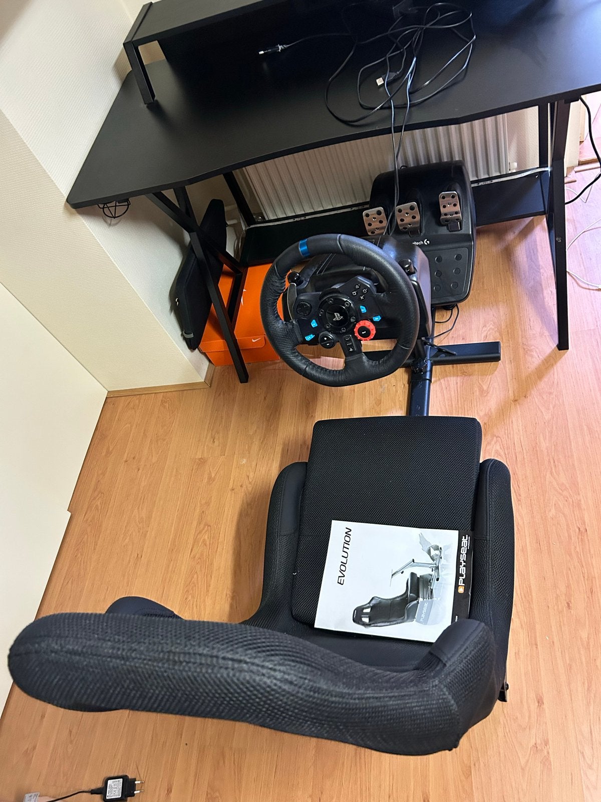 Logitech G29 Driving Force racestuur met Playseat Evolution, Ophalen, Gebruikt, Stuurtje of Sportattribuut