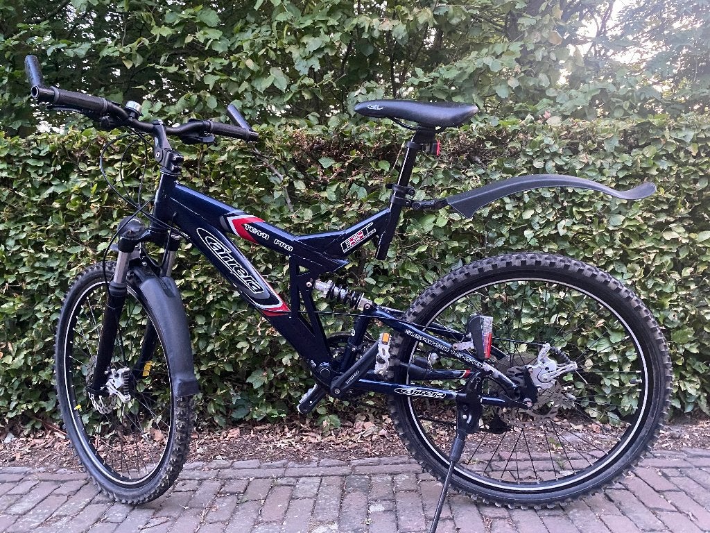 Mountainbike Carrera Team PRO 2 stuks zeer goede staat p/st, Fully, Zo goed als nieuw, Schijfrem, Ophalen