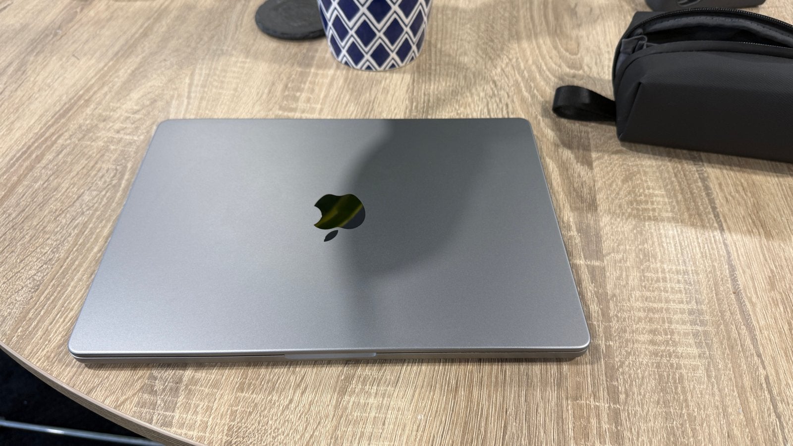 MacBook M2 Pro - 1TB opslag - Zo goed als nieuw, 1 TB of meer, Qwerty, Overige groottes, Zo goed als nieuw
