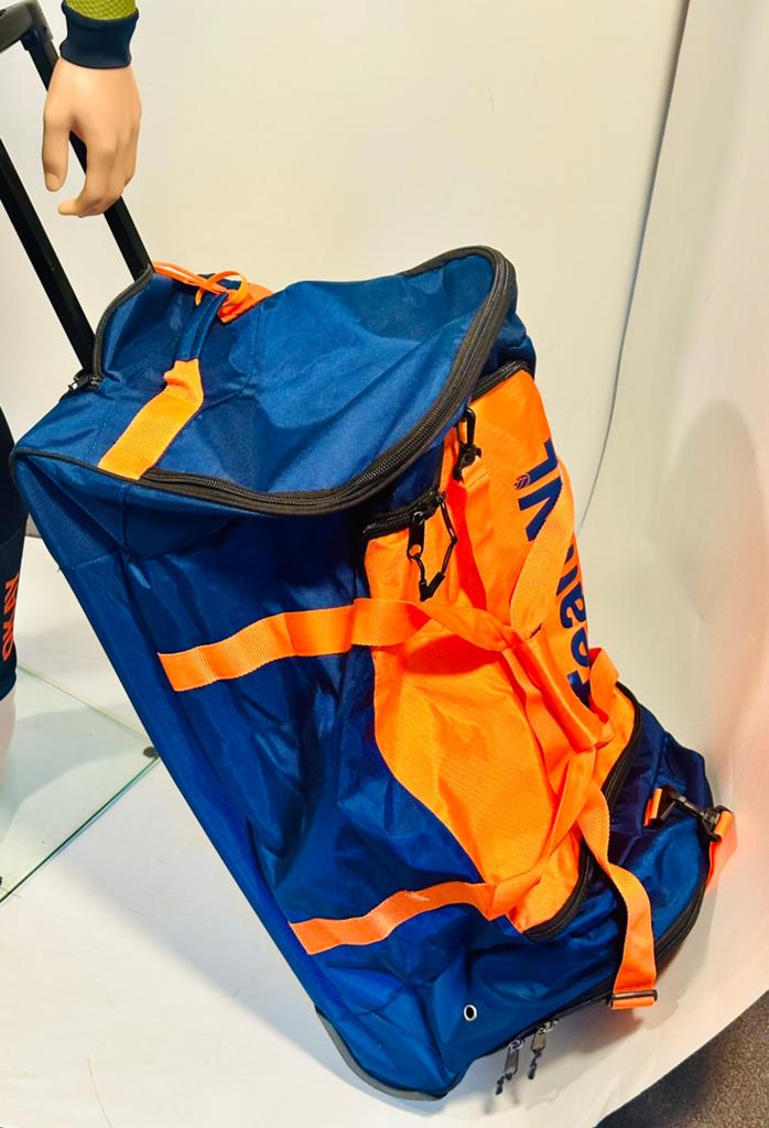 Sporttas reistas weekendtas tas teamNL Fila 80x40x35, Blauw, Zo goed als nieuw, 35 tot 55 cm, Wieltjes