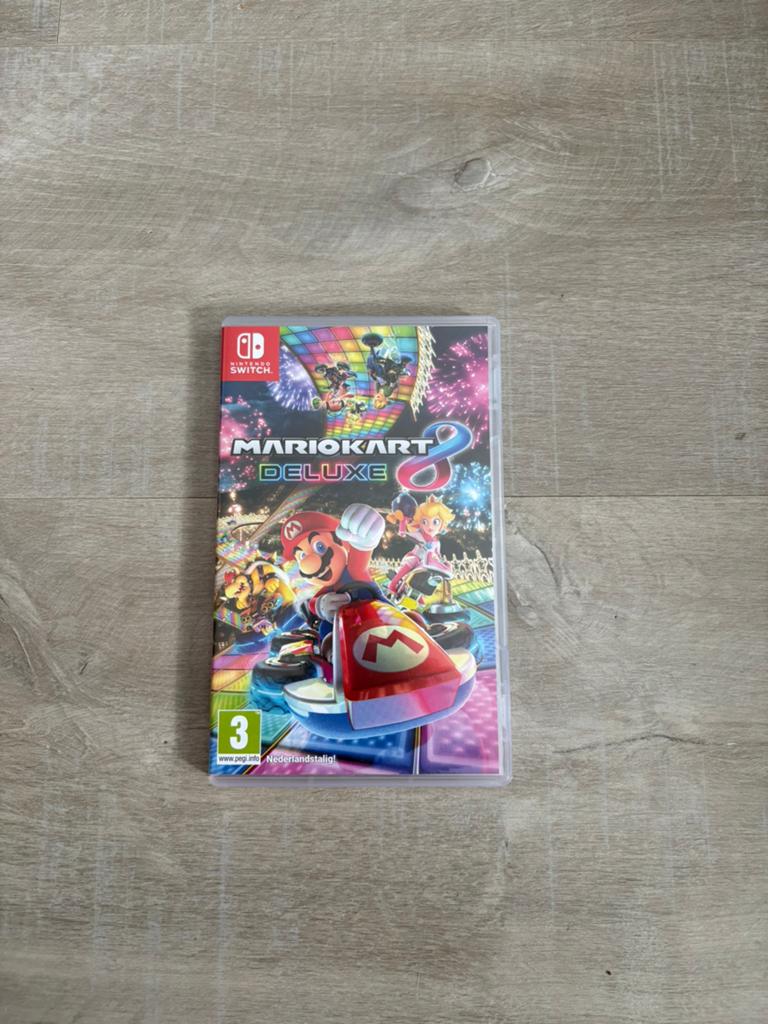 Mario Kart Deluxe 8, Spelcomputers en Games, Games | Nintendo Switch, Racen en Vliegen, Ophalen of Verzenden, Zo goed als nieuw