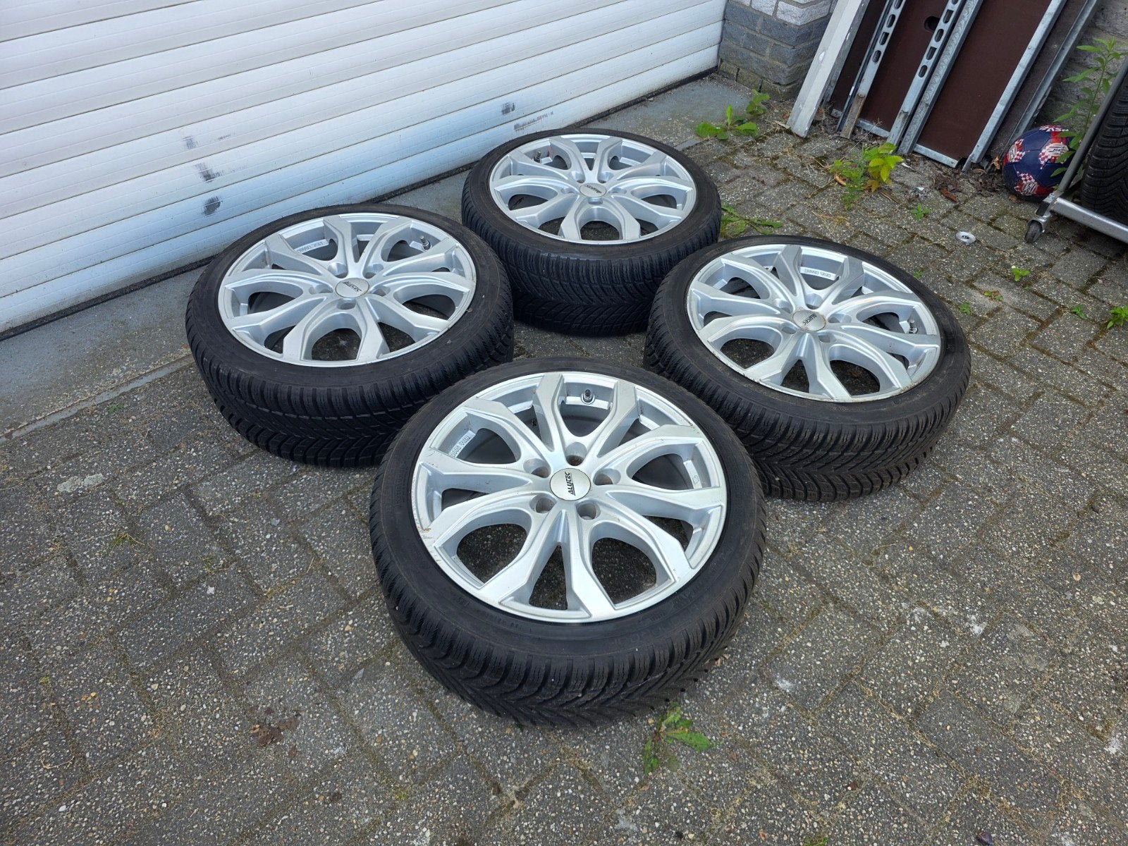Mercedes A CLA klasse Alutec velgen 225/40R18, 18 inch, Gebruikt, Banden en Velgen, Ophalen of Verzenden